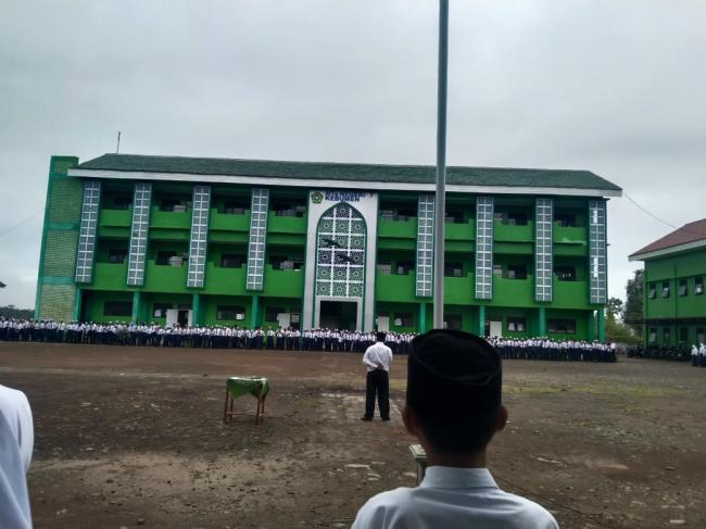 OSIS MTsN 7 Kebumen Selenggarakan  Orasi Pemilihan Ketua Dan Wakil Ketua OSIS 